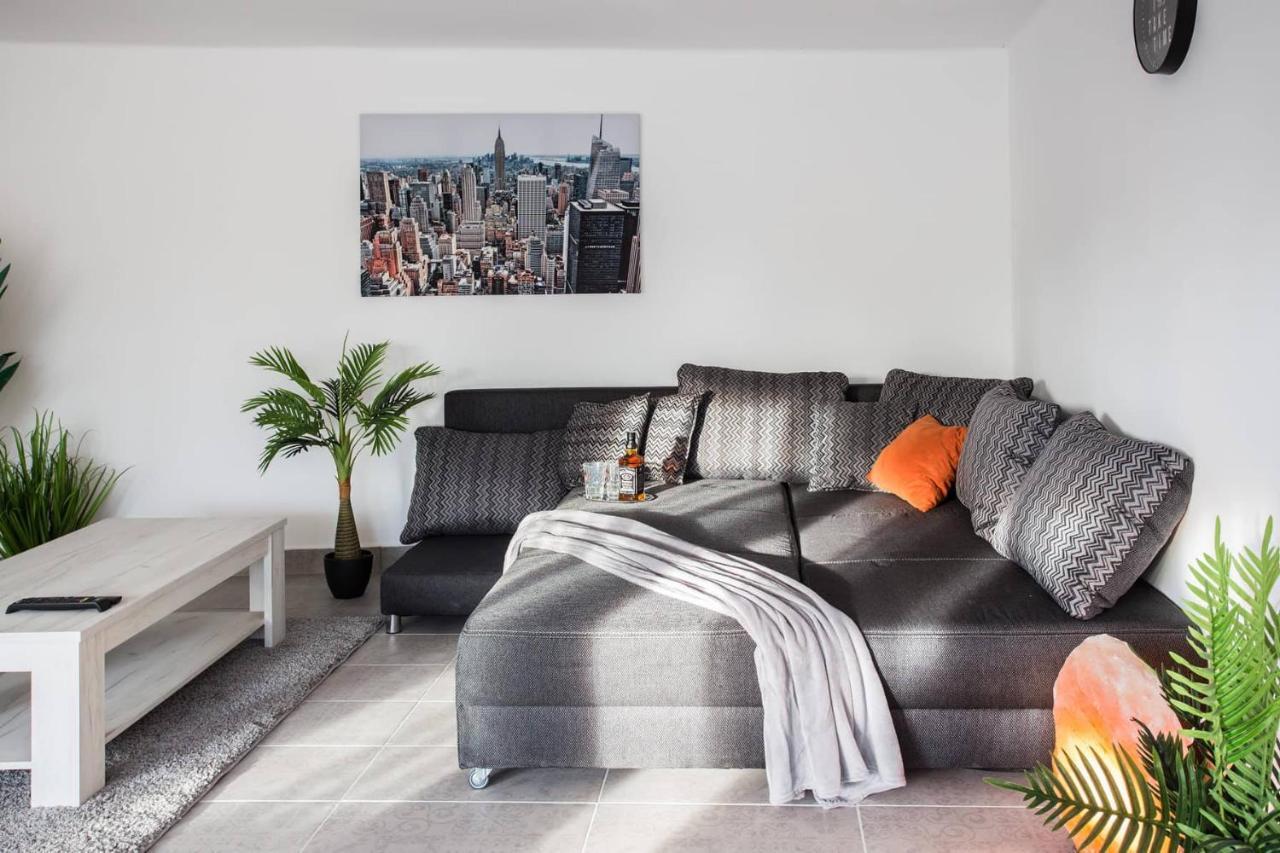 Csigahaz Apartman Печ Екстериор снимка